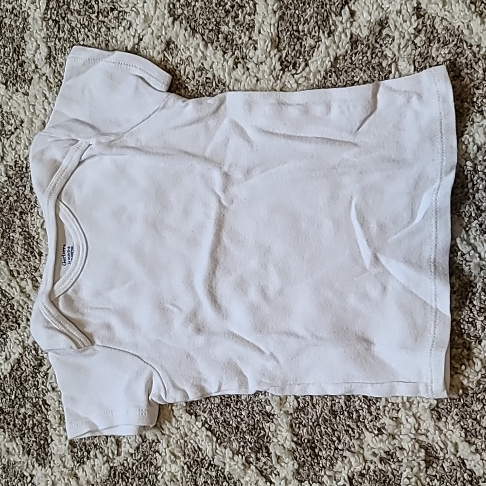 10 for $25 - Gerber Boys 24m White Undershirt